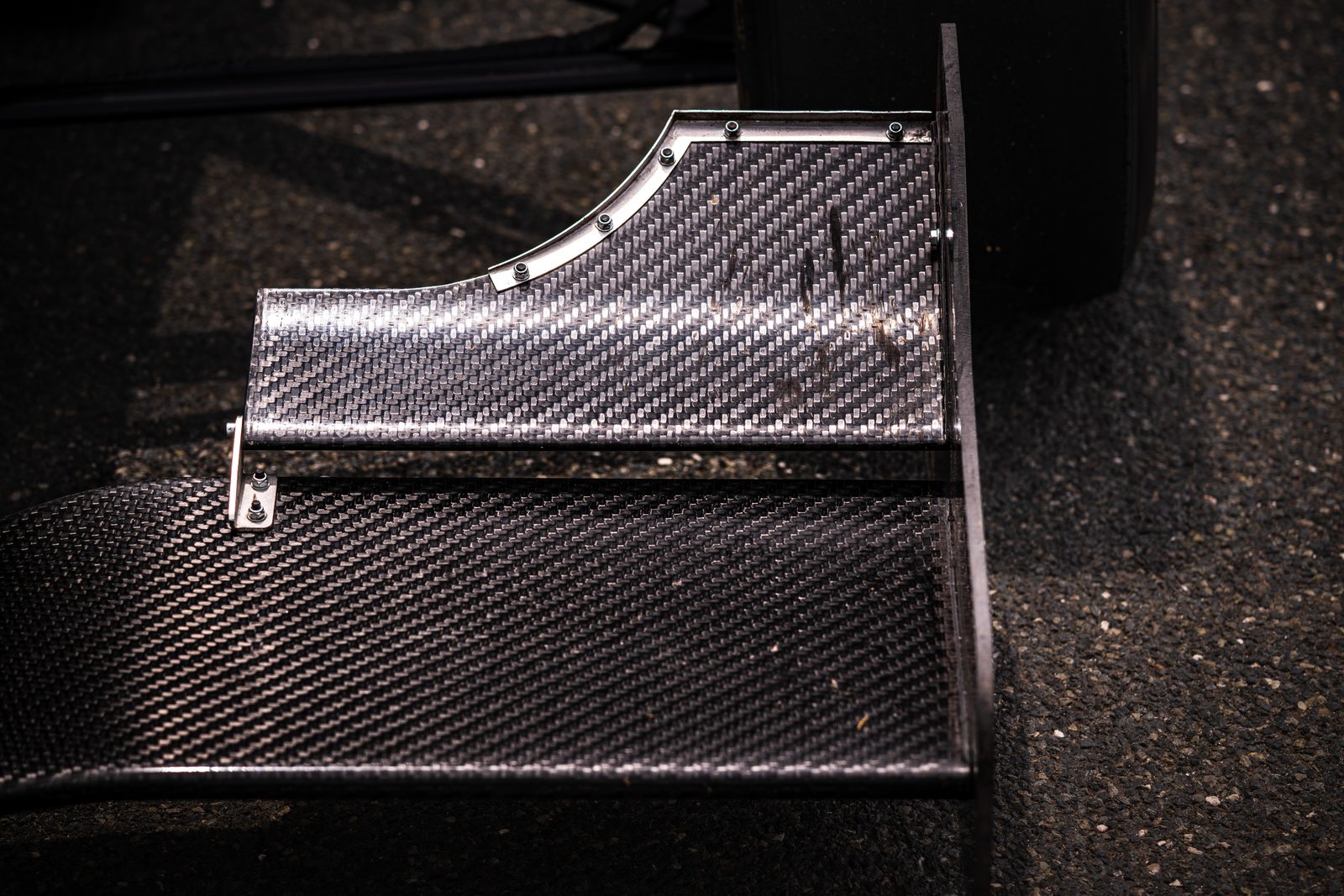 Détail mécanique d'une Formule Renault 2.0 Euroformula